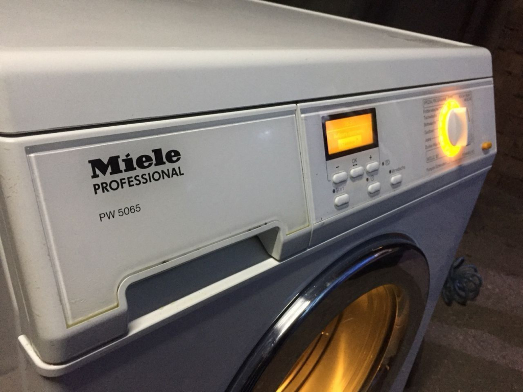 Как устранить запах из стиральной машины Miele объясняем причины появления  и способы устранения